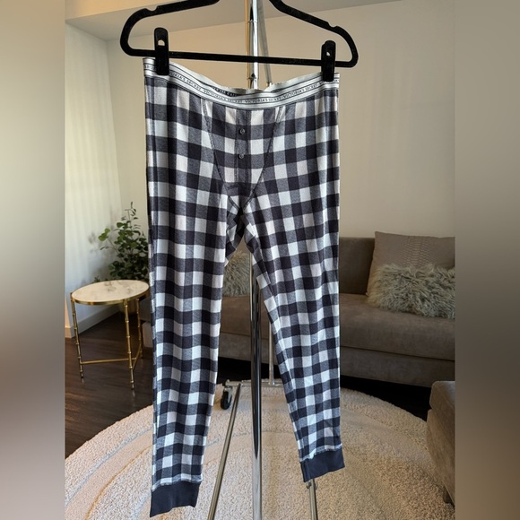 Victoria's Secret Plaid Pajamas Long Sleeve Long Pants Size Medium or Small - Picture 6 of 16